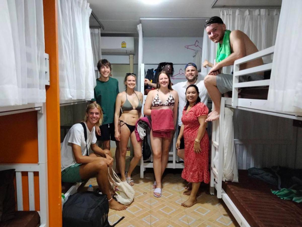Voyagers Hostel Koh Phi Phi Ngoại thất bức ảnh